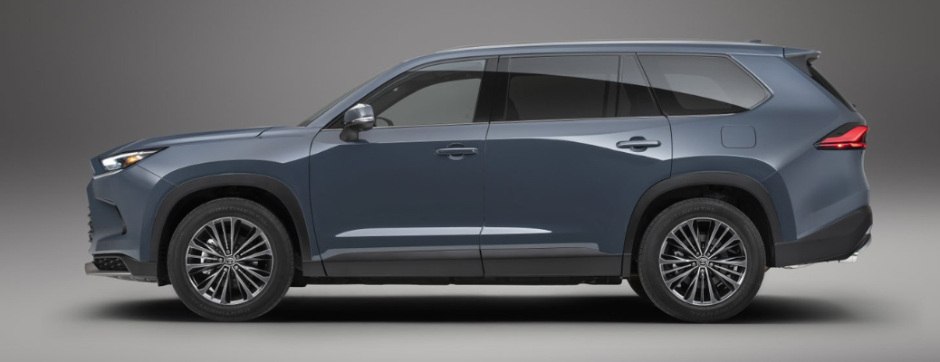 2024 Toyota Grand Highlander side view