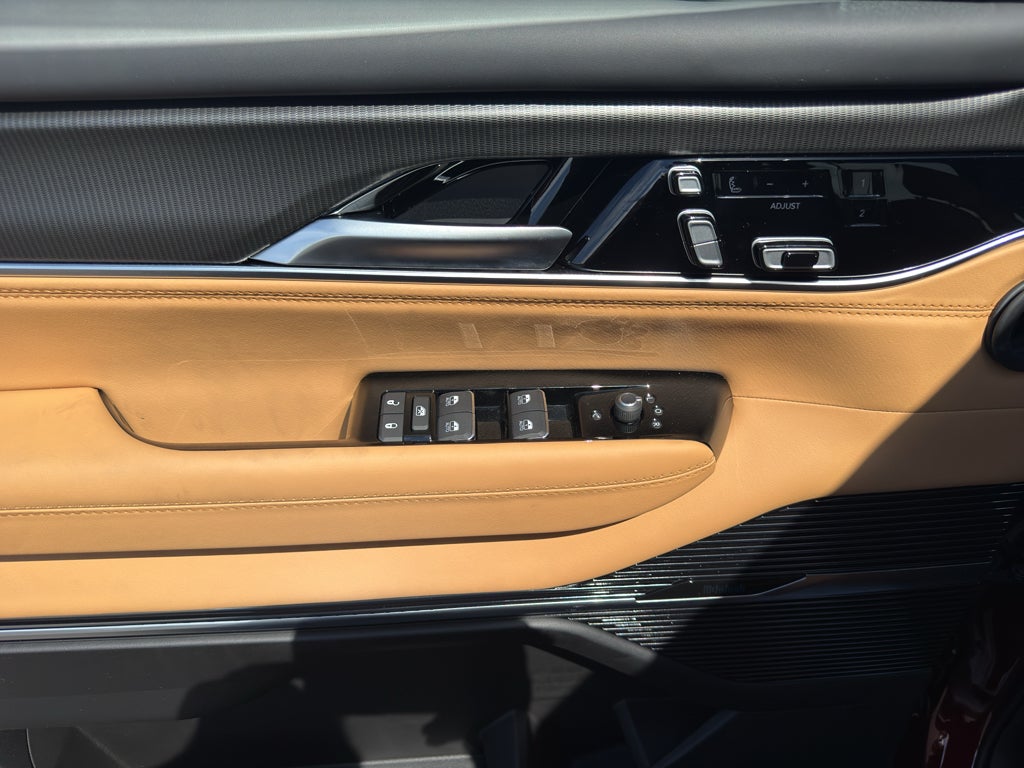 2026 Jeep Grand Wagoneer Summit