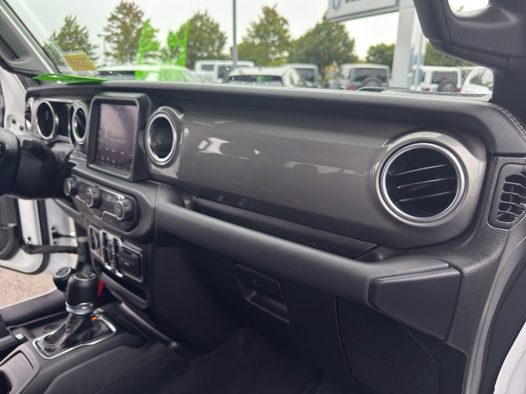 2023 Jeep Gladiator Overland