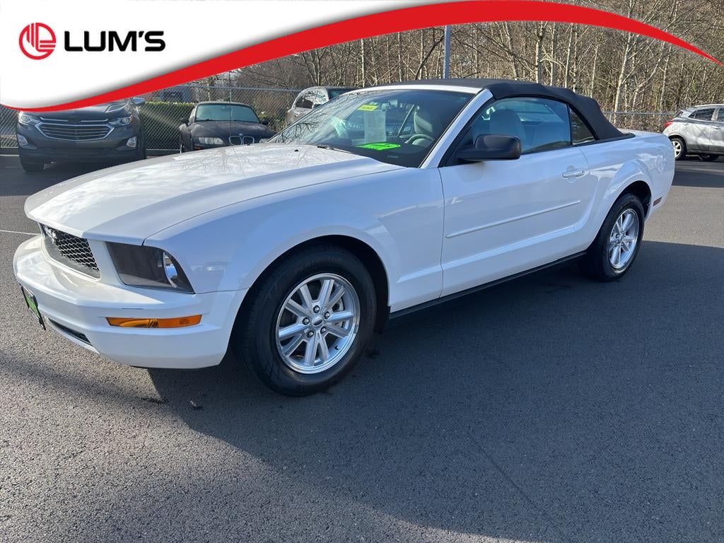 2007 Ford Mustang Base