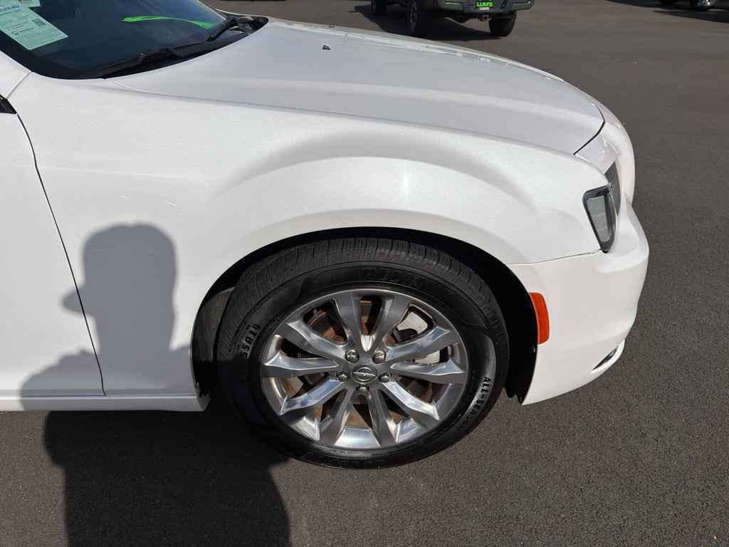 2015 Chrysler 300S 300S