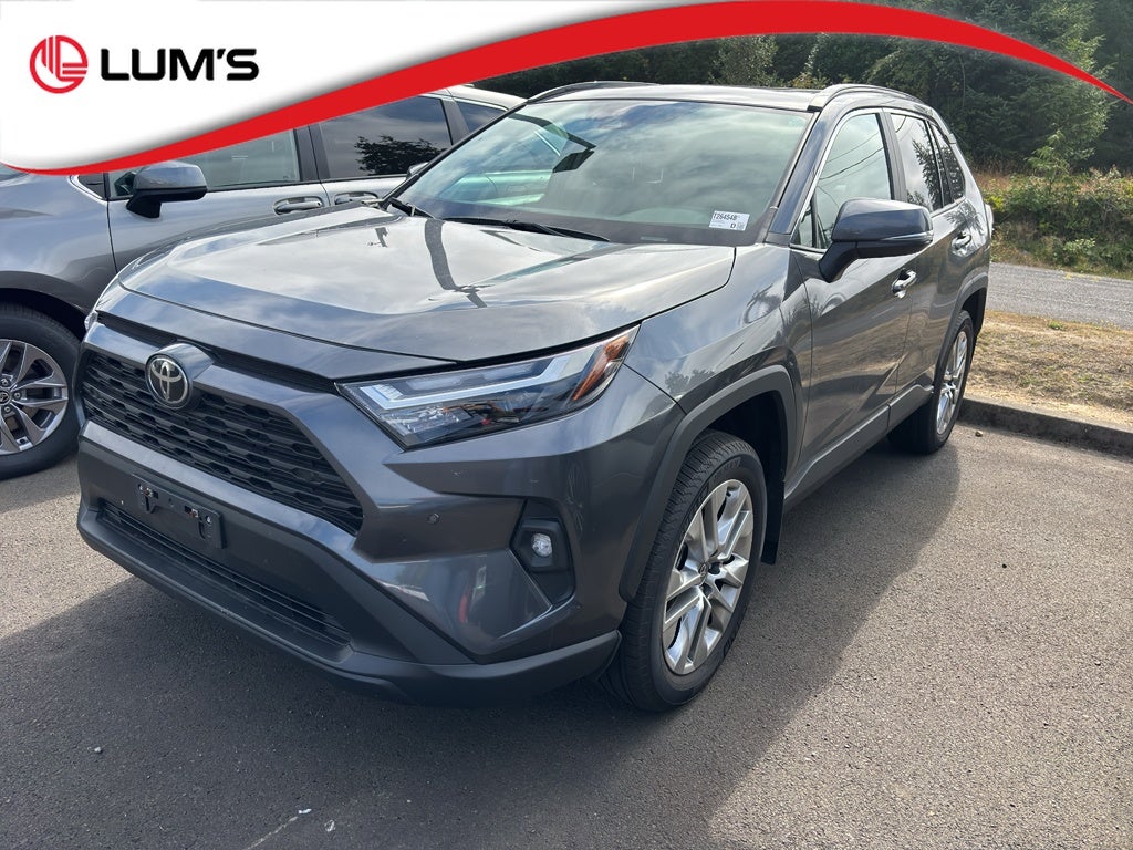 2025 Toyota RAV4 XLE Premium