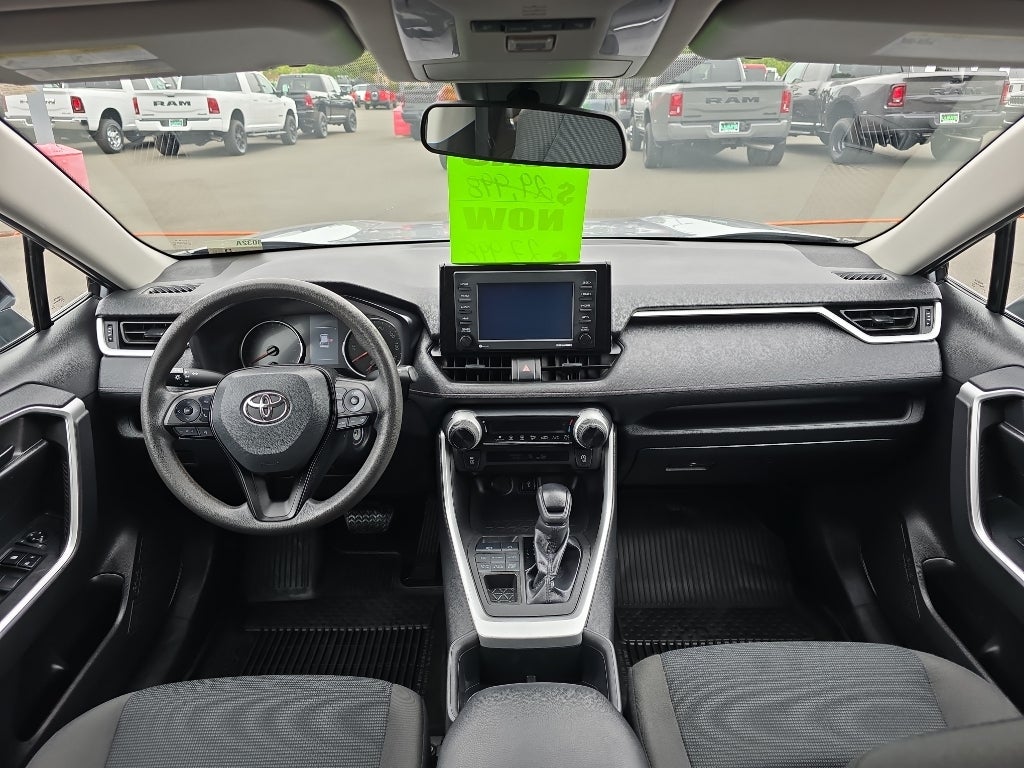 2022 Toyota RAV4 LE