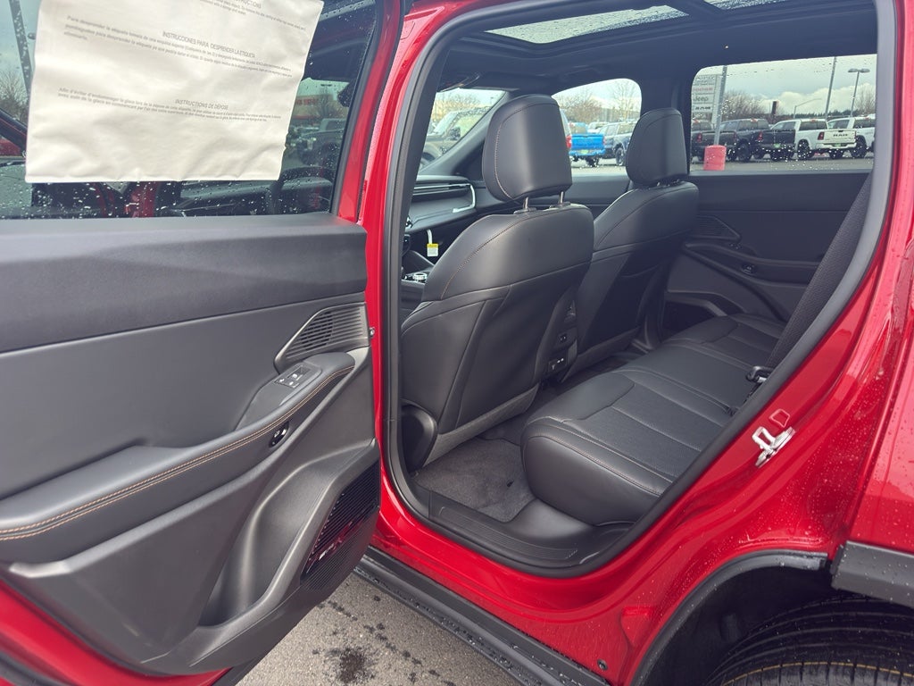 2026 Jeep Cherokee Overland