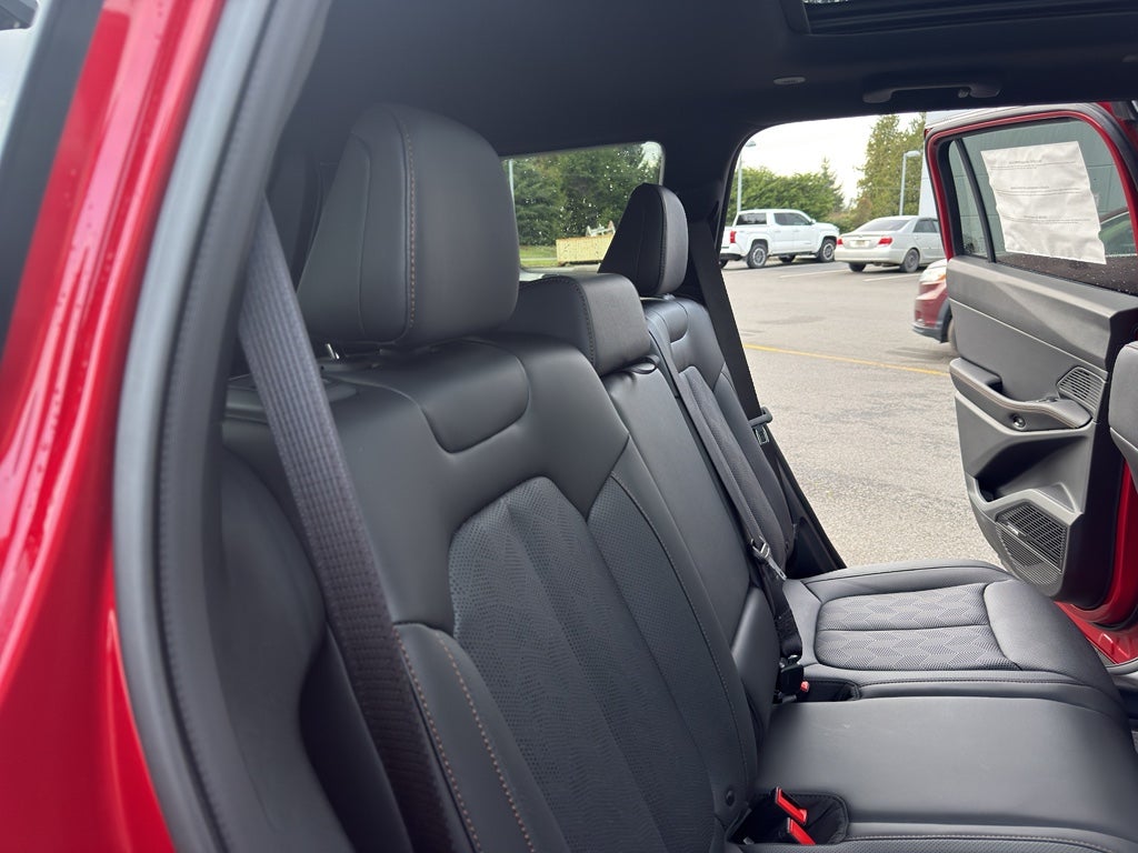 2026 Jeep Cherokee Overland