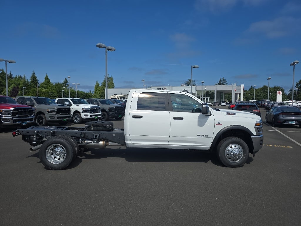 2026 RAM 3500 Chassis Big Horn