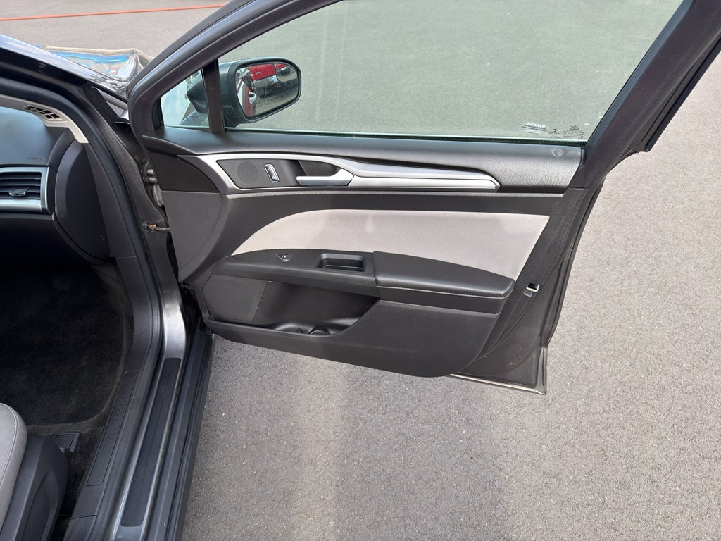 2016 Ford Fusion S