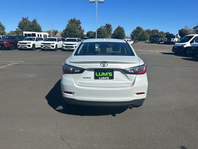 2019 Toyota Yaris LE