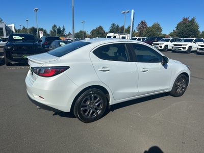 2019 Toyota Yaris LE