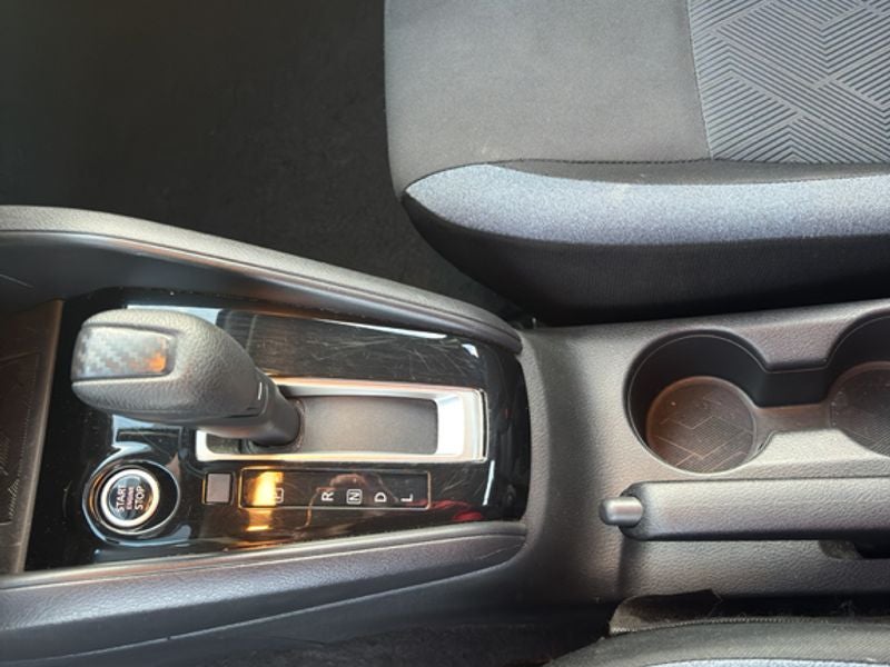 2023 Nissan Versa SV