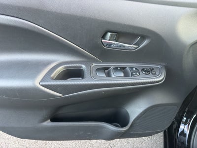 2023 Nissan Versa SV