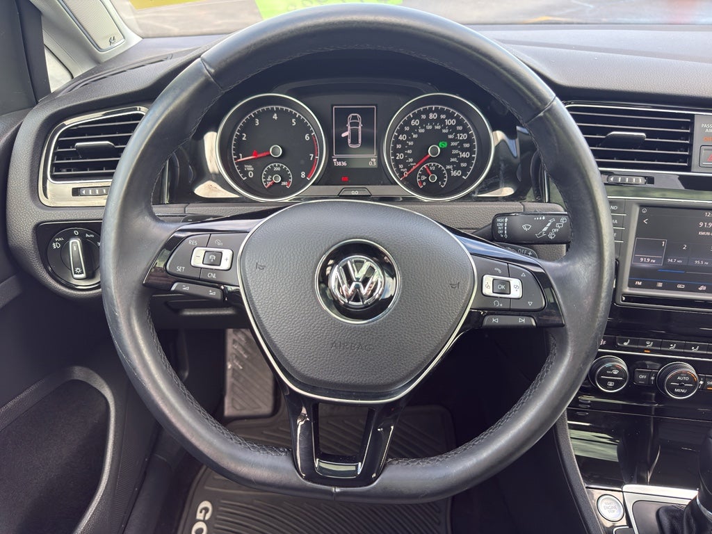 2017 Volkswagen Golf SportWagen SEL
