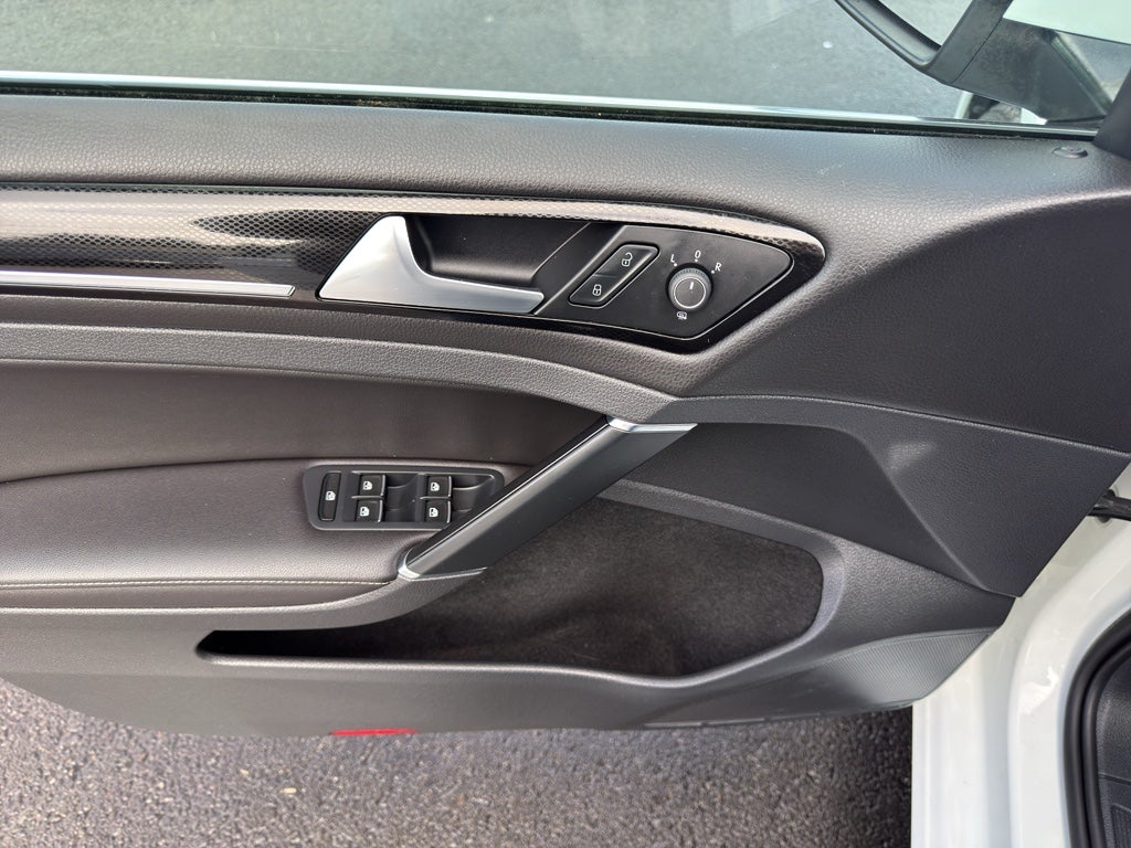 2017 Volkswagen Golf SportWagen SEL