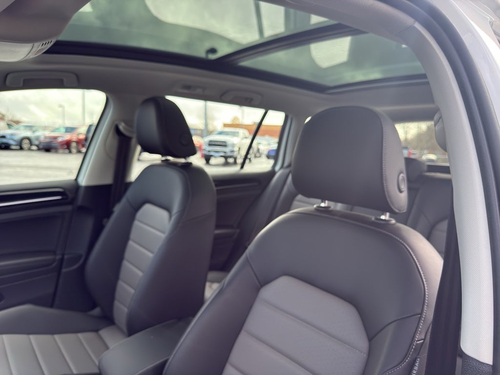 2017 Volkswagen Golf SportWagen SEL