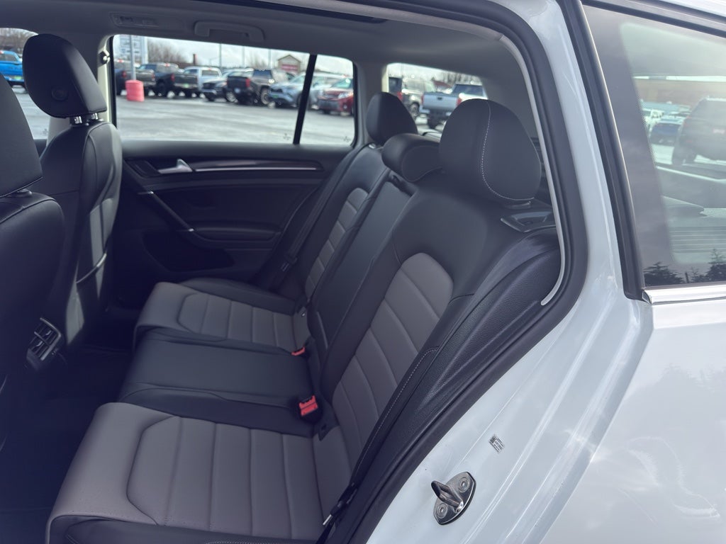 2017 Volkswagen Golf SportWagen SEL