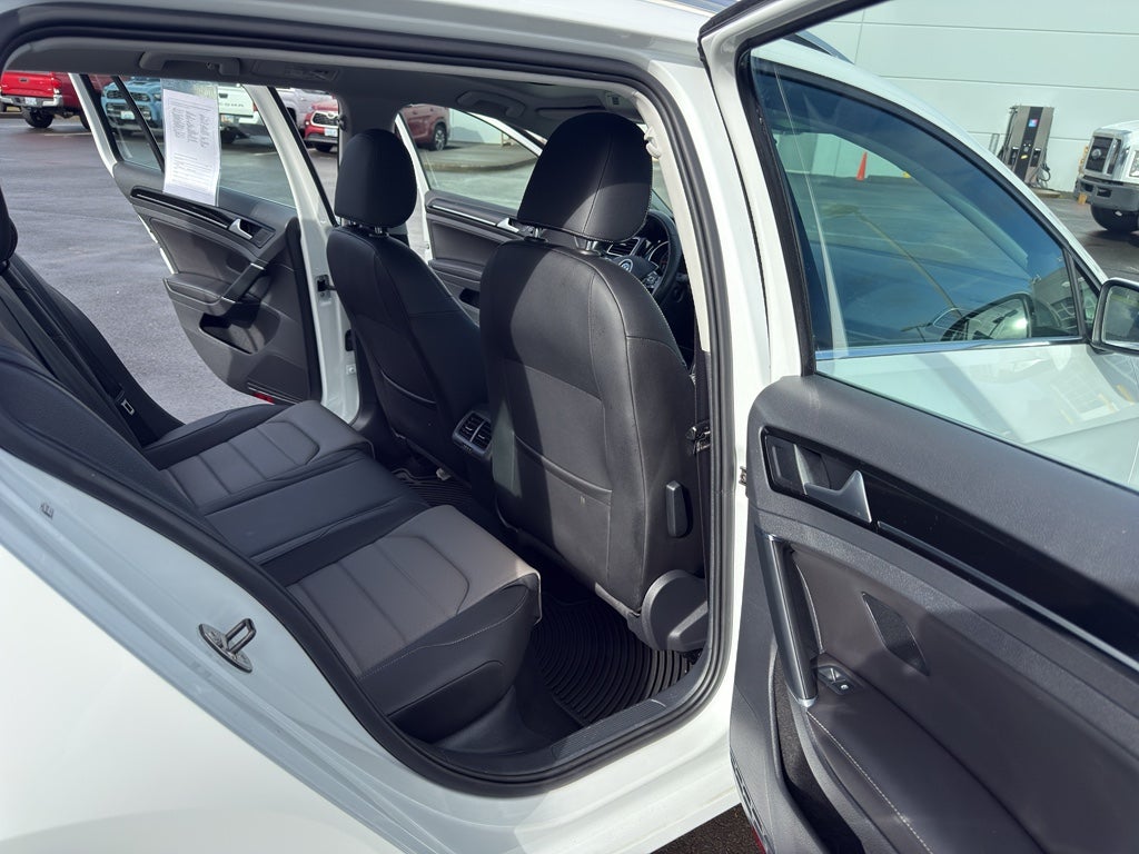 2017 Volkswagen Golf SportWagen SEL