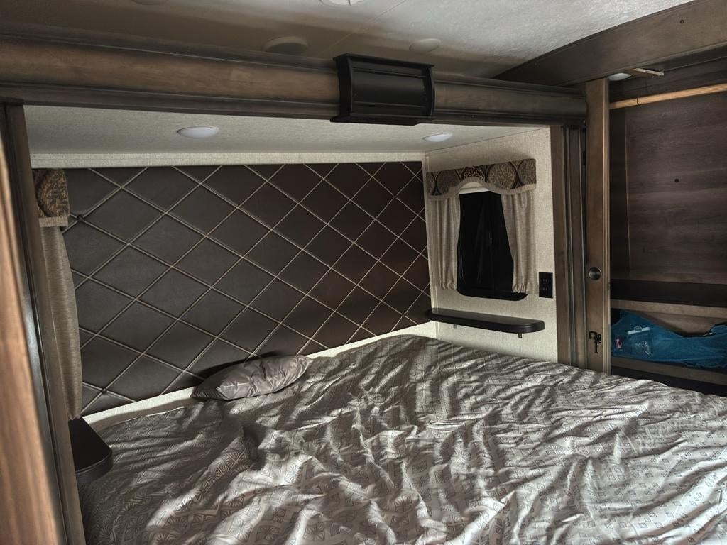 2018 Keystone Montana 3120RL