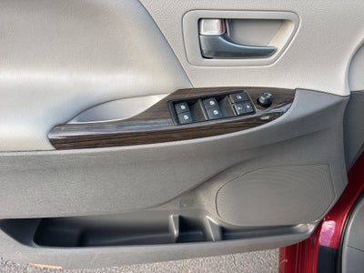 2019 Toyota Sienna XLE