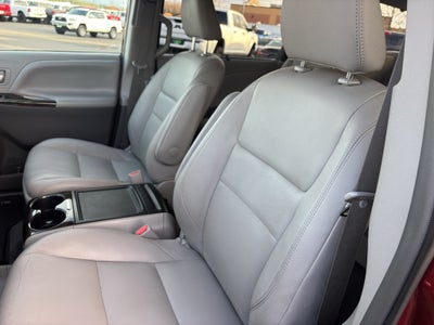 2019 Toyota Sienna XLE