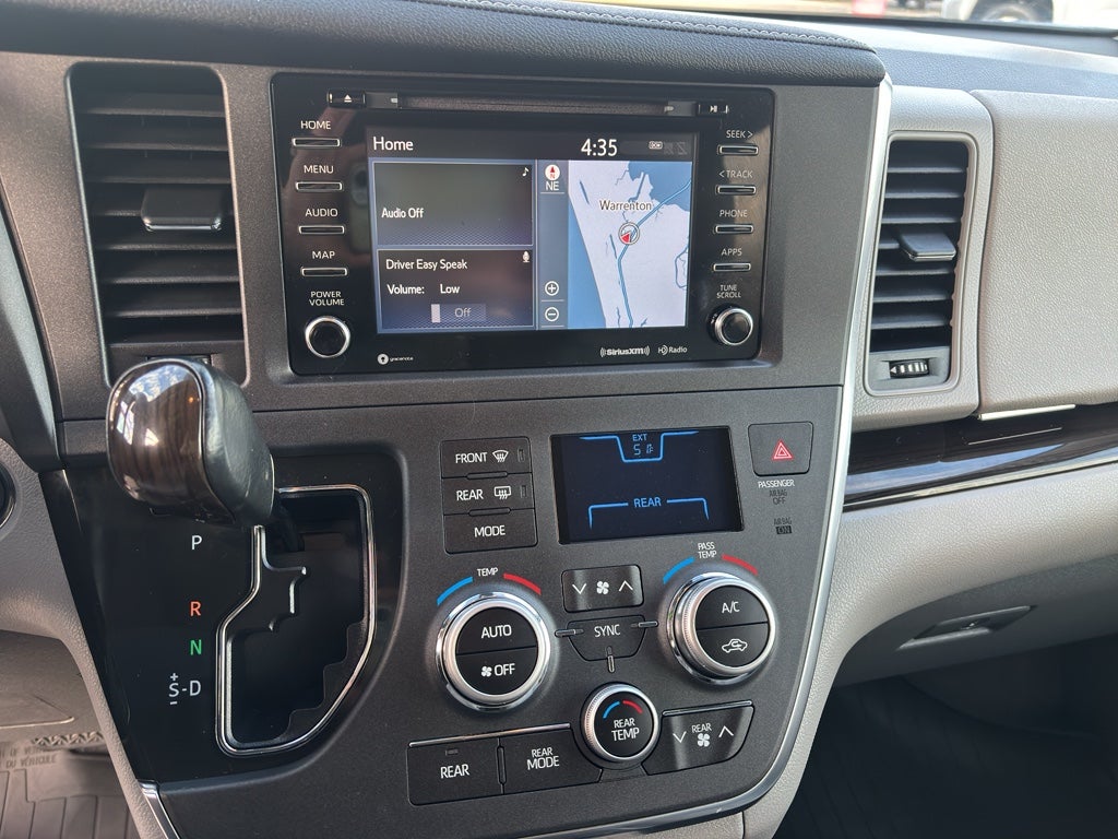 2019 Toyota Sienna XLE