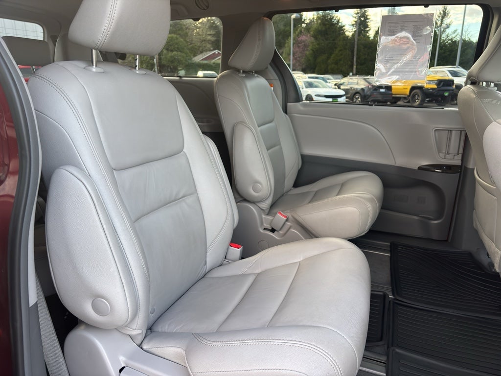 2019 Toyota Sienna XLE