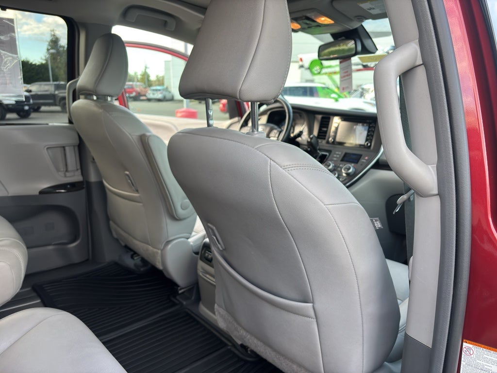 2019 Toyota Sienna XLE