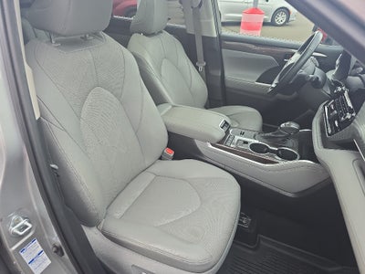2021 Toyota Highlander Hybrid Hybrid Platinum