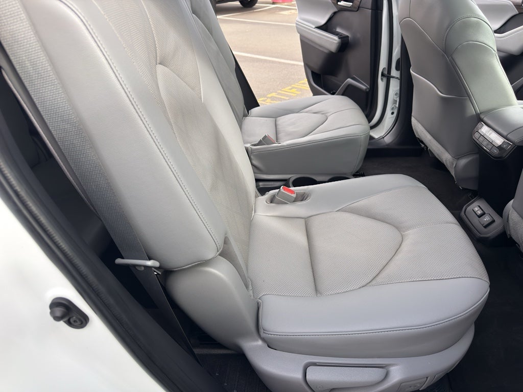 2023 Toyota Highlander Hybrid Hybrid Platinum