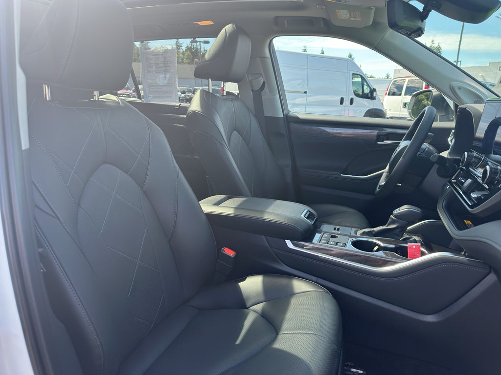 2026 Toyota Highlander Hybrid Hybrid Platinum