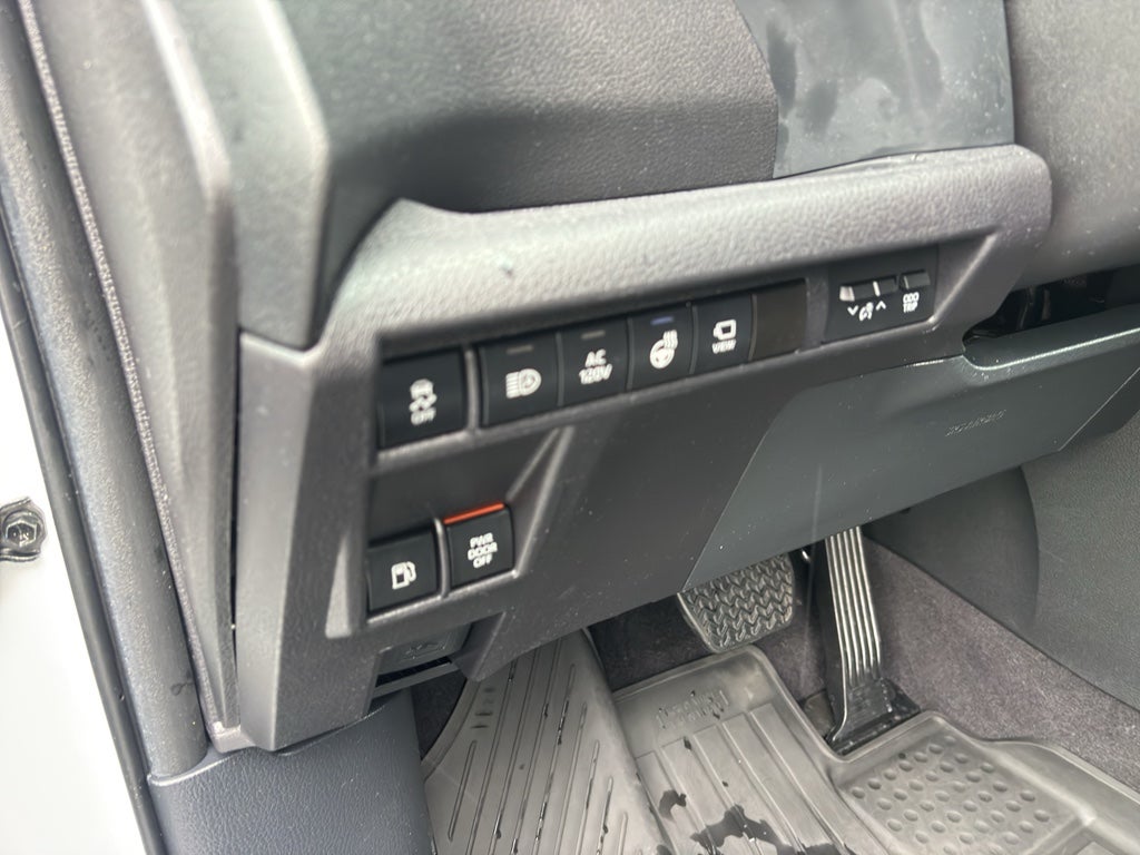 2025 Toyota Sienna Platinum