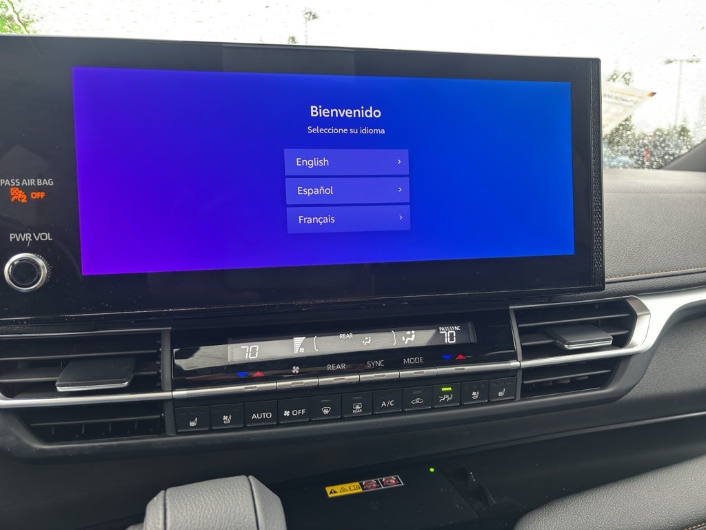 2025 Toyota Sienna Platinum