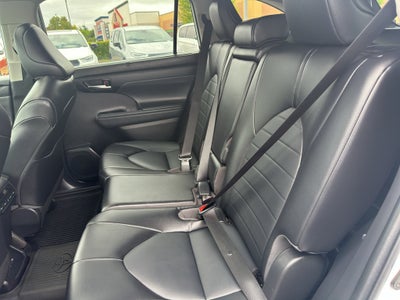2022 Toyota Highlander Hybrid Hybrid XLE