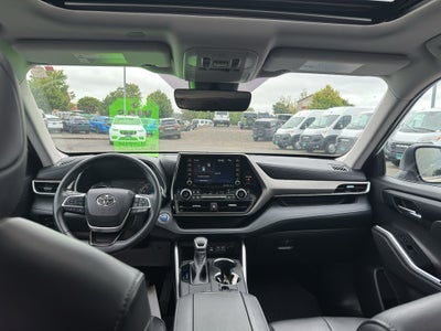 2022 Toyota Highlander Hybrid Hybrid XLE