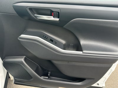 2022 Toyota Highlander Hybrid Hybrid XLE