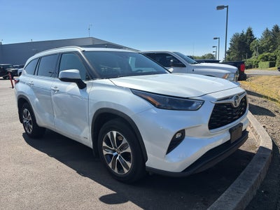 2022 Toyota Highlander Hybrid Hybrid XLE