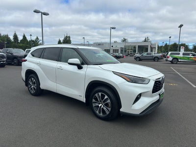 2022 Toyota Highlander Hybrid Hybrid XLE