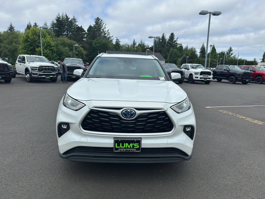 2022 Toyota Highlander Hybrid Hybrid XLE