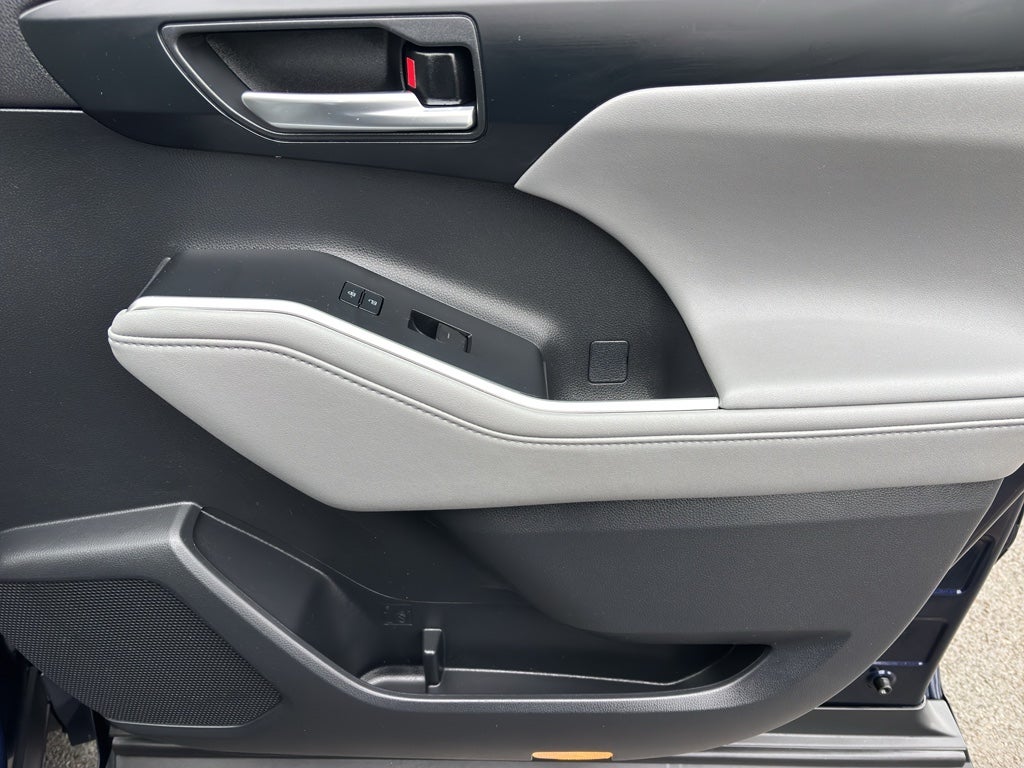 2021 Toyota Highlander Hybrid Hybrid XLE