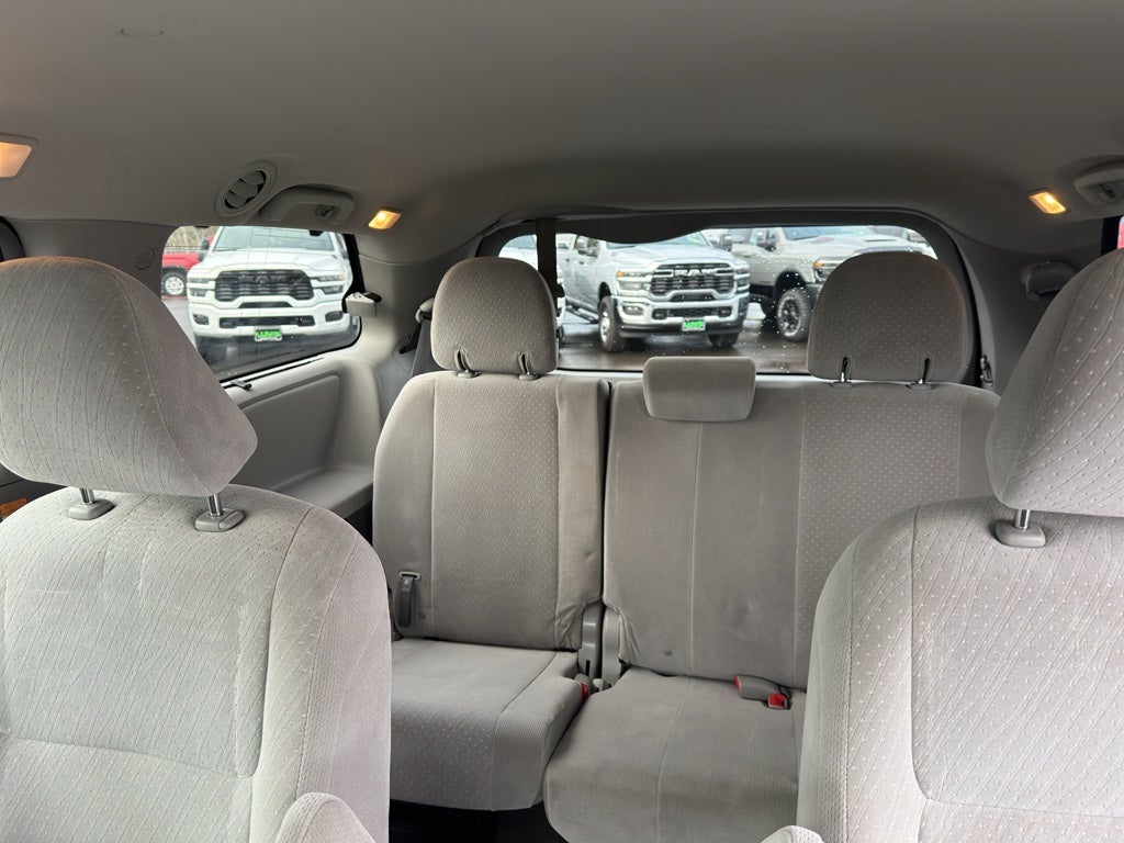 2017 Toyota Sienna LE