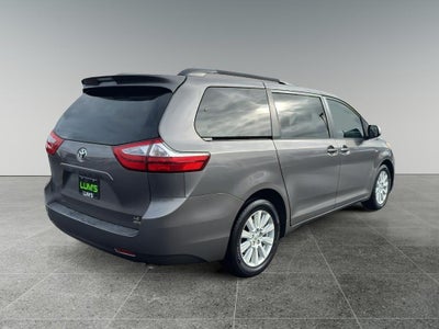2017 Toyota Sienna LE