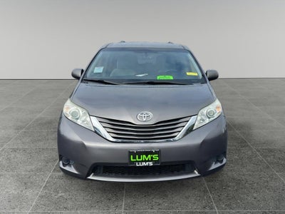 2017 Toyota Sienna LE