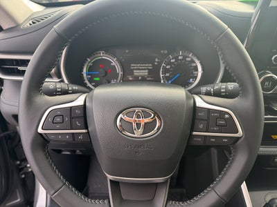 2025 Toyota Highlander Hybrid Hybrid XLE