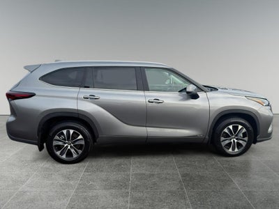 2025 Toyota Highlander Hybrid Hybrid XLE