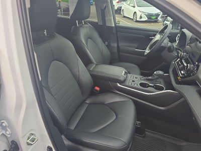 2025 Toyota Highlander XLE