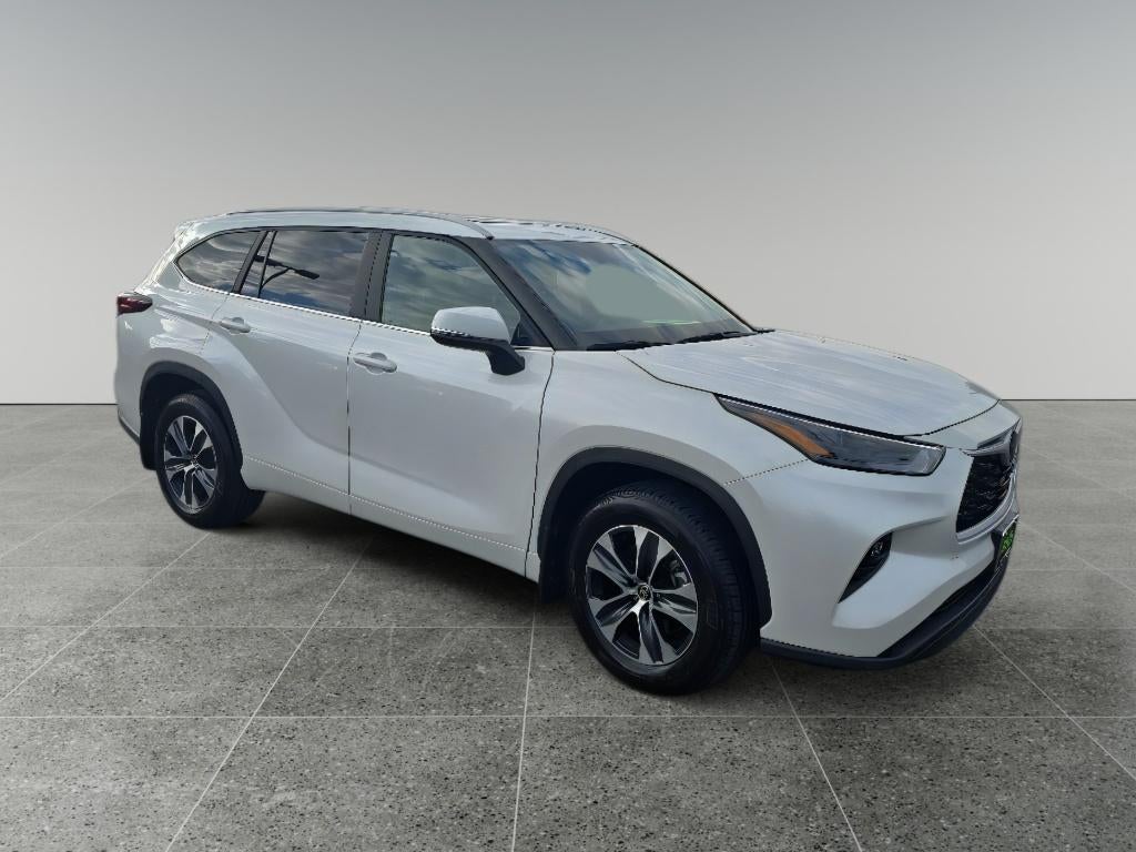 2025 Toyota Highlander XLE