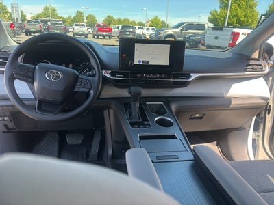 2026 Toyota Sienna LE
