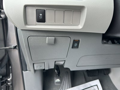 2020 Toyota Sienna LE