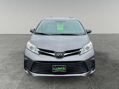 2020 Toyota Sienna LE