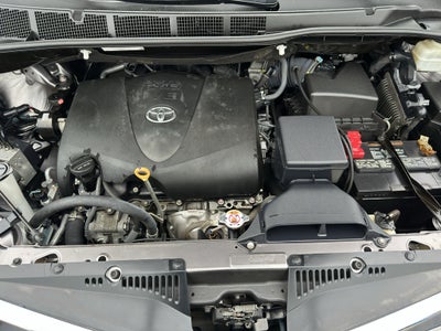 2020 Toyota Sienna LE