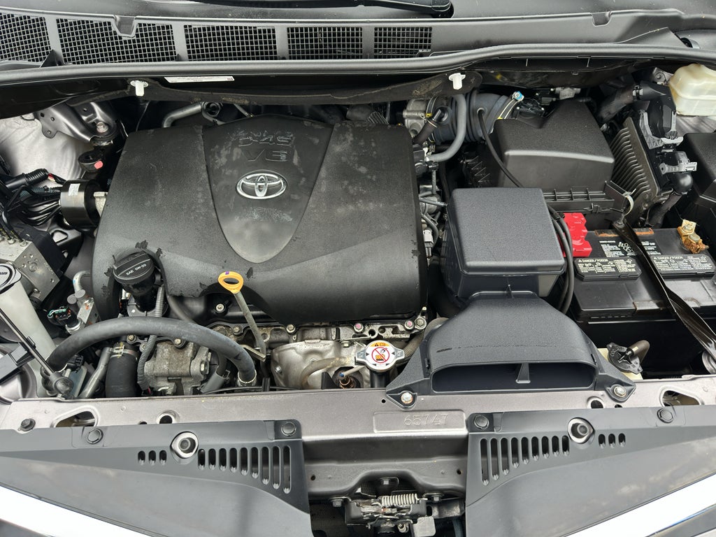 2020 Toyota Sienna LE